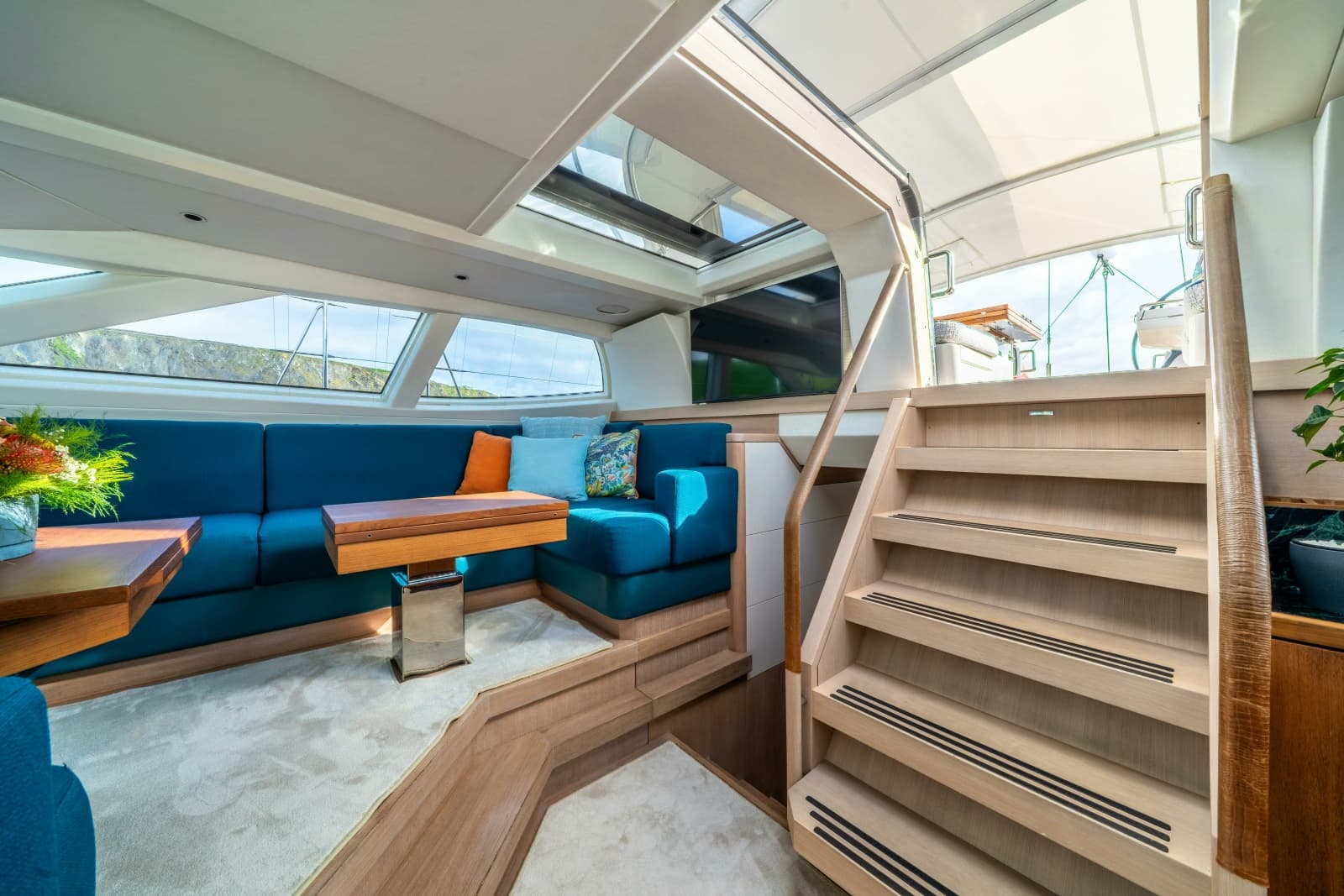 2013 Oyster Yachts Oyster 885