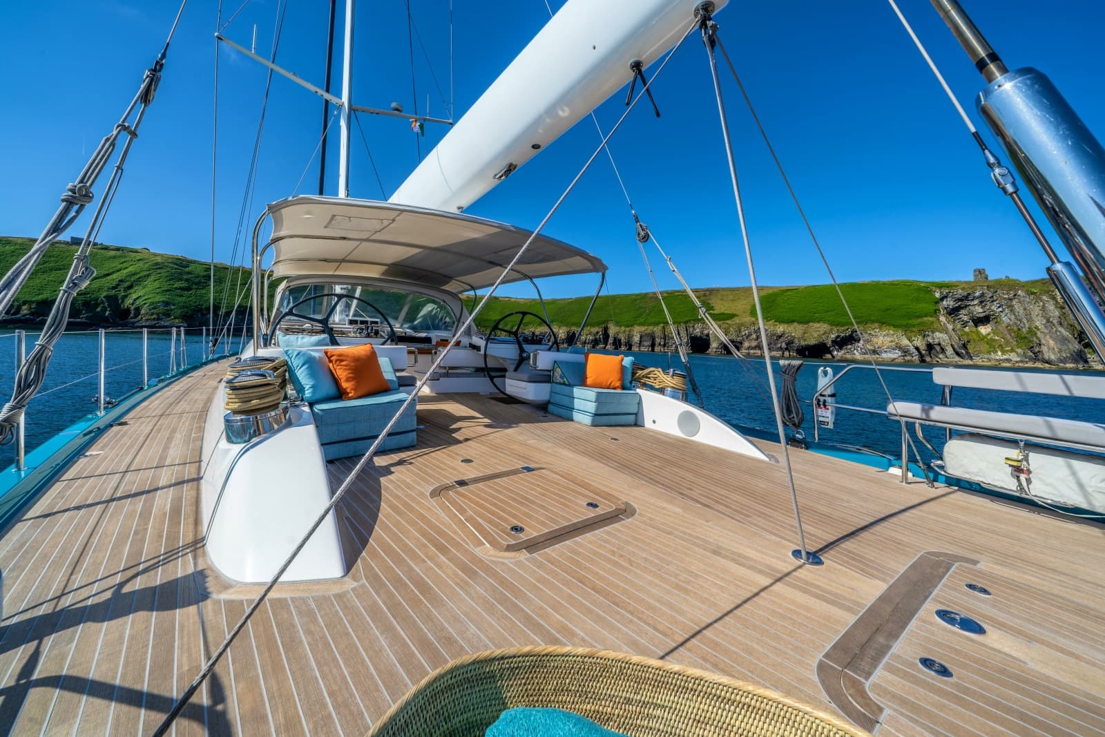 2013 Oyster Yachts Oyster 885