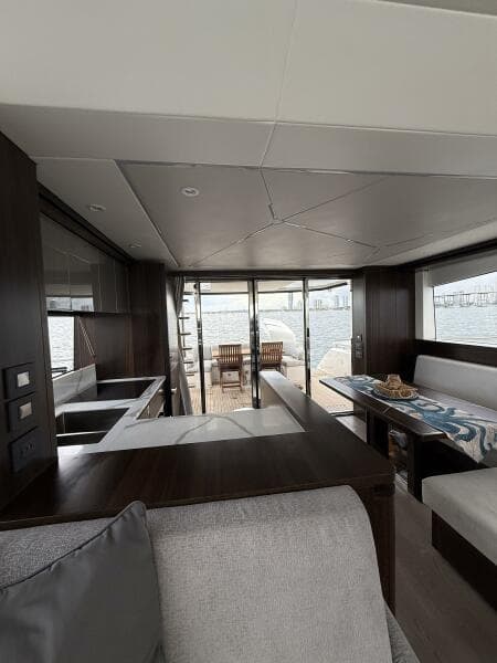 2022 Sunseeker Manhattan 68