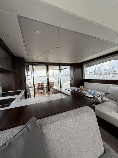 2022 Sunseeker Manhattan 68