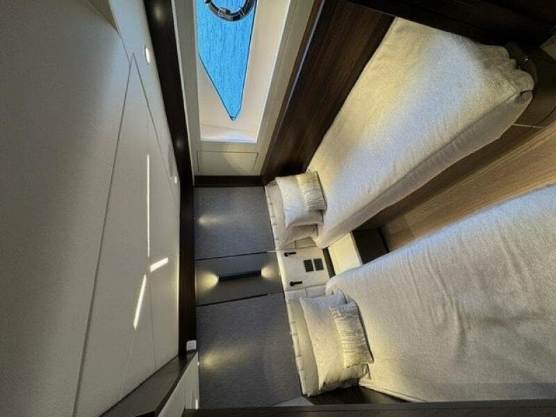 2022 Sunseeker Manhattan 68