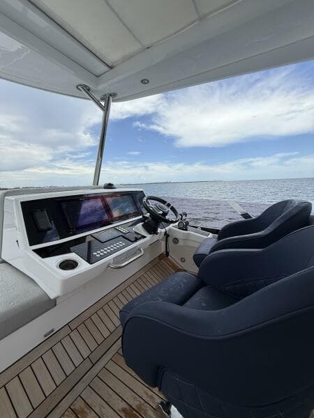 2022 Sunseeker Manhattan 68