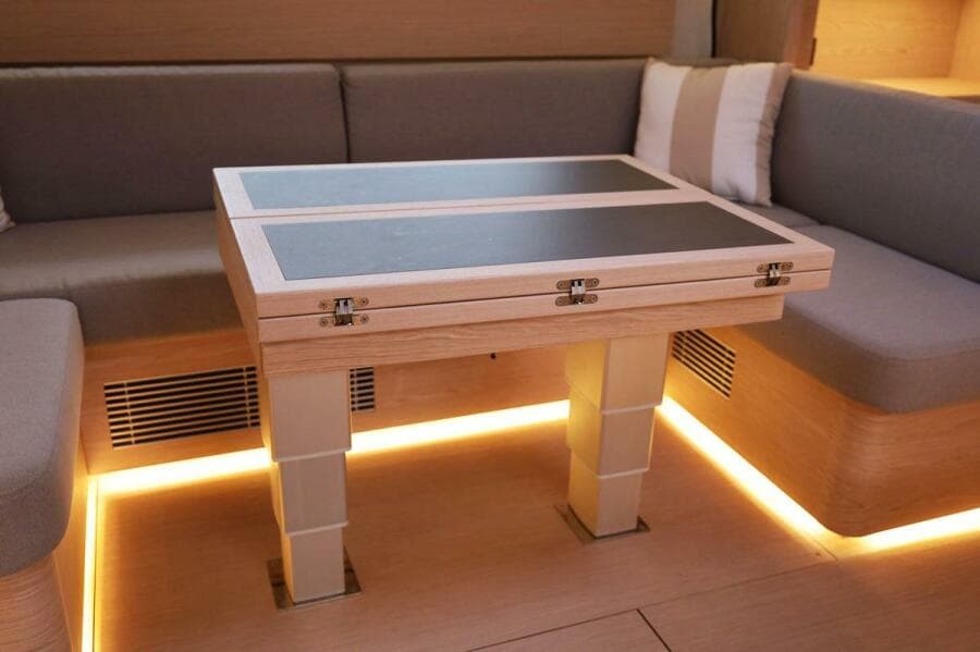 Convertible Electric Table