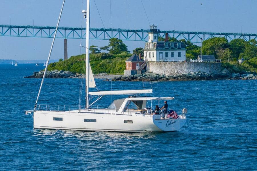 Port Quarter Under Power Rose Island