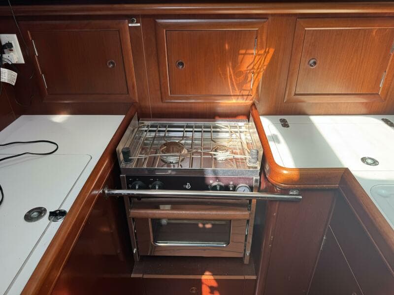 2005 Beneteau Oceanis 331