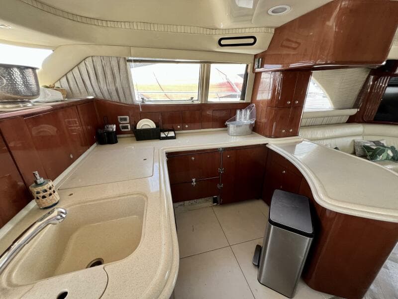 2002 Sea Ray 560 Sedan Cruiser
