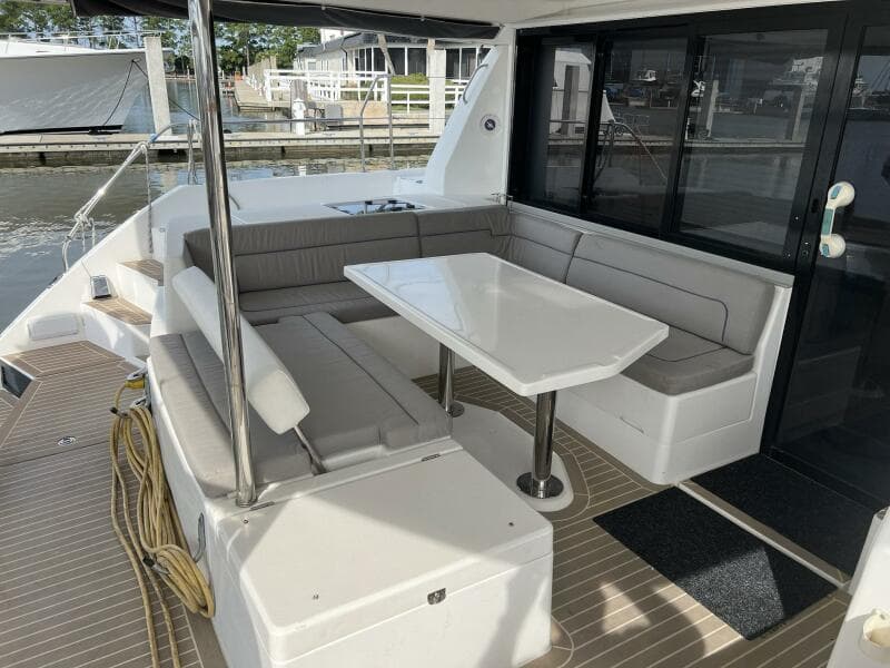 Aft Cockpit Lounge