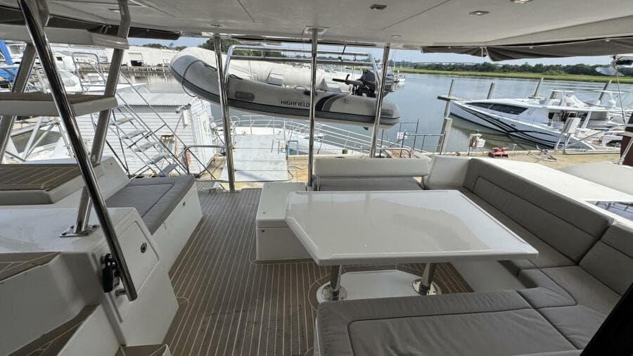Aft Cockpit Lounge
