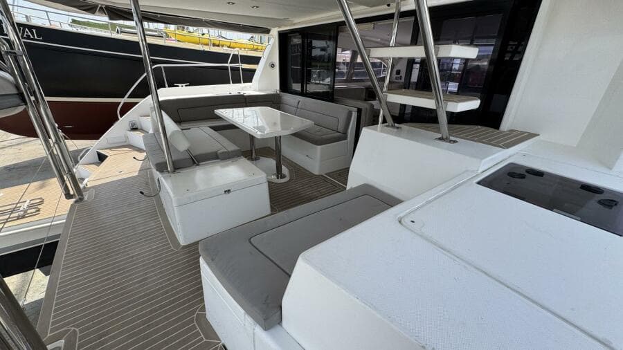 Aft Cockpit Stairs to Flybridge