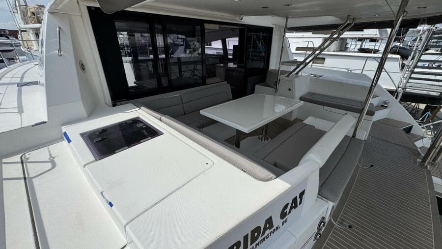Aft Cockpit Lounge