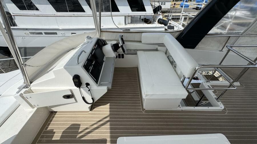 Flybridge Helm