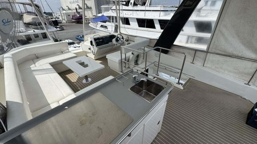 Flybridge with Seating, Helm, and Kitchenette