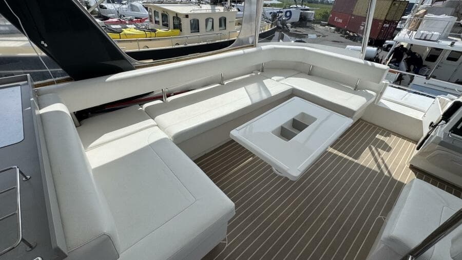Flybridge Settee Port Side