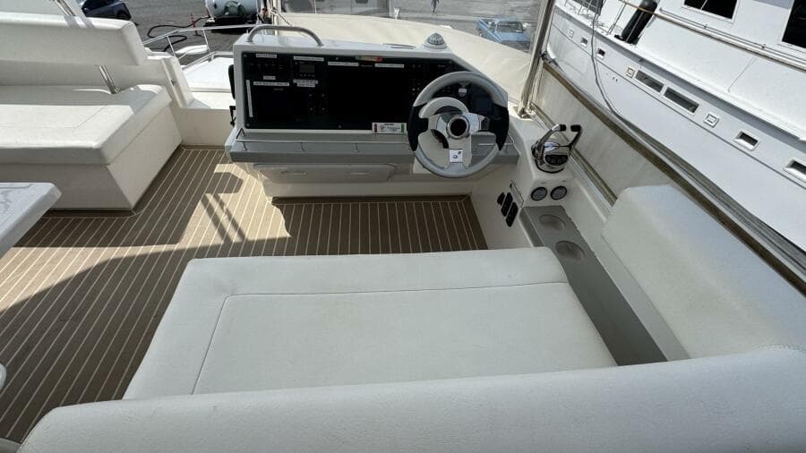 Flybridge Helm