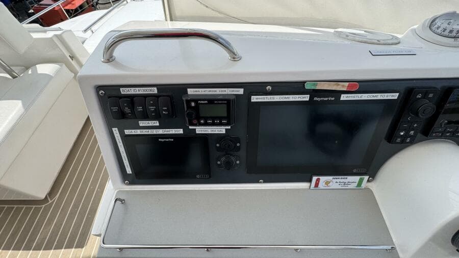 Flybridge Helm Controls