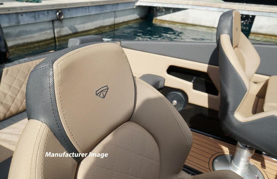 2024 D-Boat 22 Diamond Series