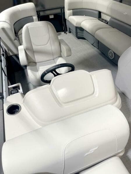 2024 Vision WX Tritoon