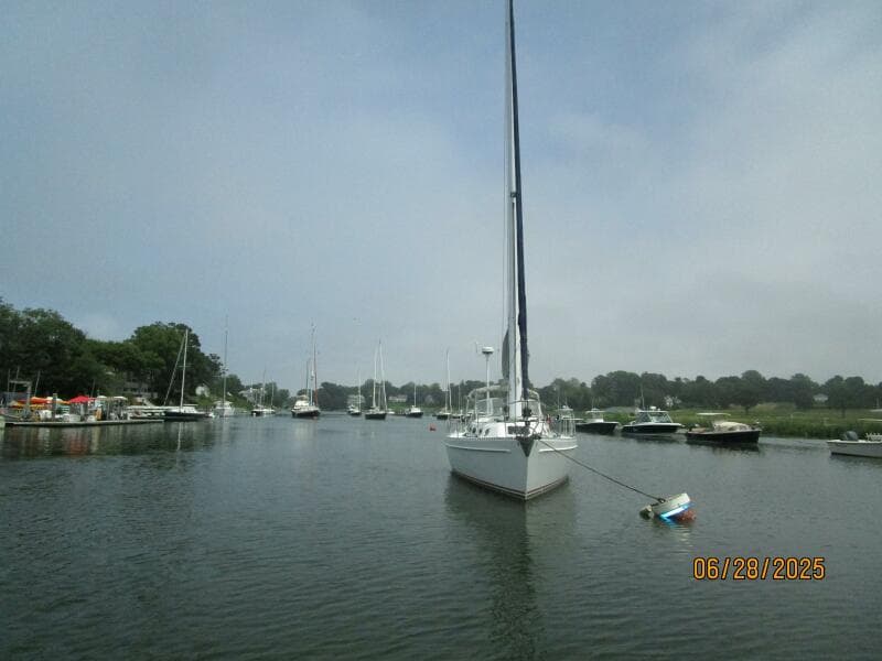 40' Freedom forward profile