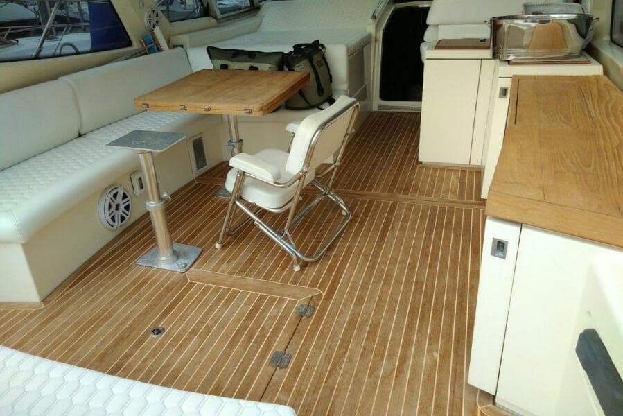 2010 Azimut Atlantis 54