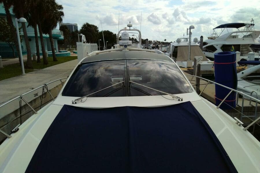 2010 Azimut Atlantis 54