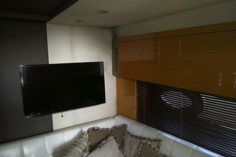 2010 Azimut Atlantis 54
