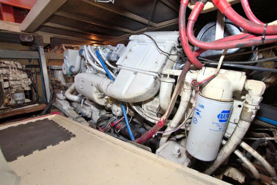 1990 Post 44 Sport Fisherman