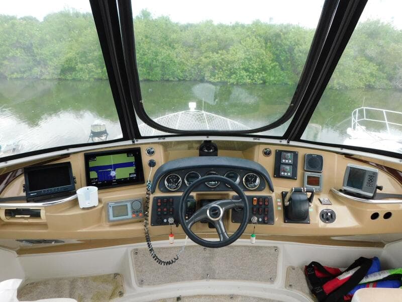 2003 Carver 44 CPMY