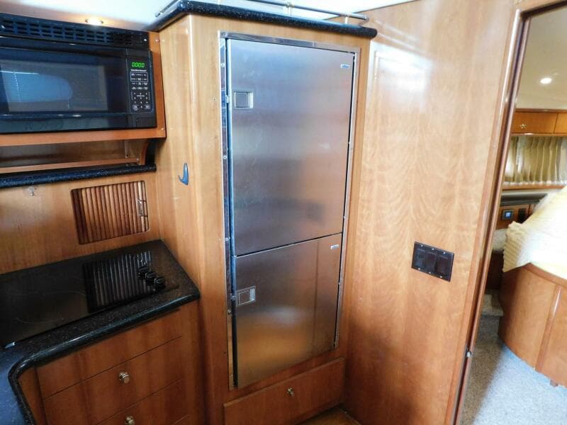 2003 Carver 44 CPMY