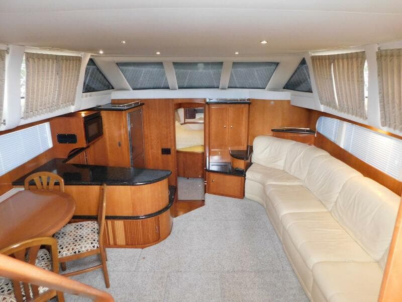 2003 Carver 44 CPMY