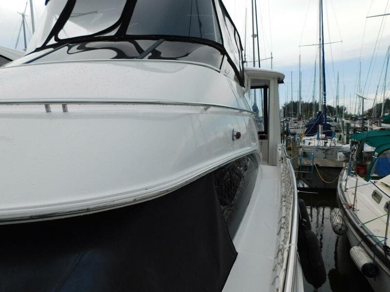 2003 Carver 44 CPMY
