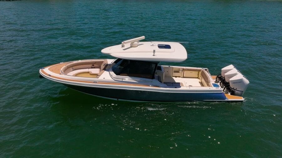 2022 Chris-Craft 35 Calypso