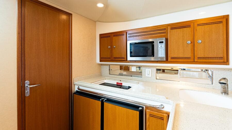 2008 Cabo 38 Express