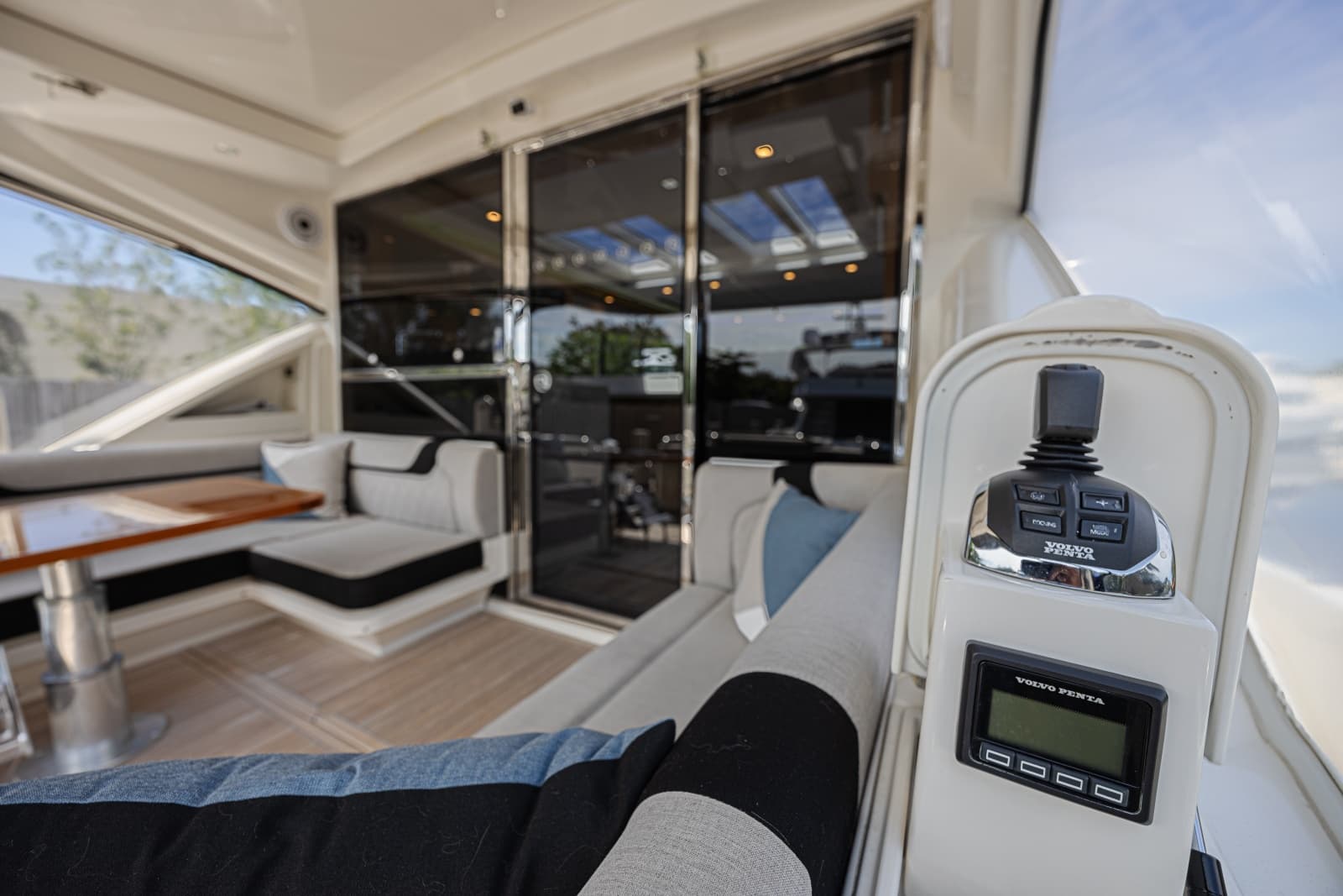 2021 Riviera 6000 Motor Yacht