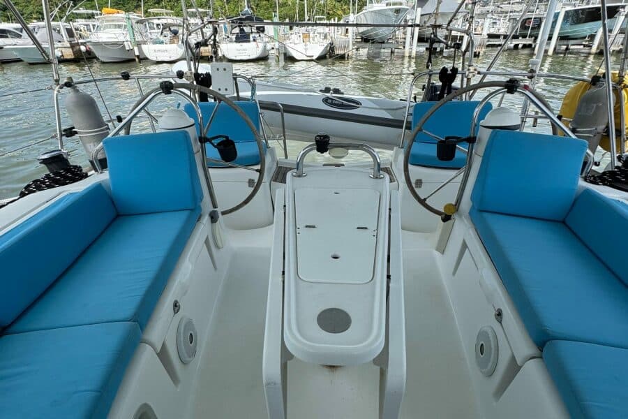 2010-jeanneau-sun-odyssey-42i-sail-9341614-20250714093045208-1.jpg