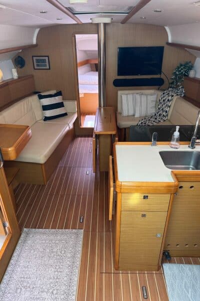2010-jeanneau-sun-odyssey-42i-sail-9341614-20250714093128792-1.jpg