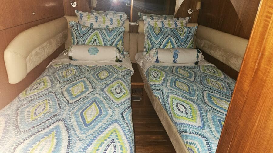 2006 Tiara Yachts 4300 Sovran