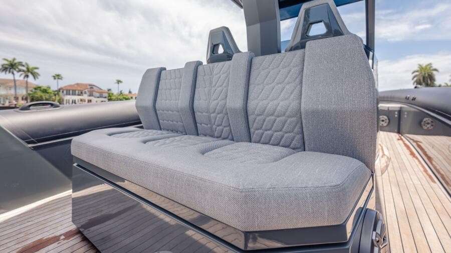 2025 Skipper 38 Sunbed