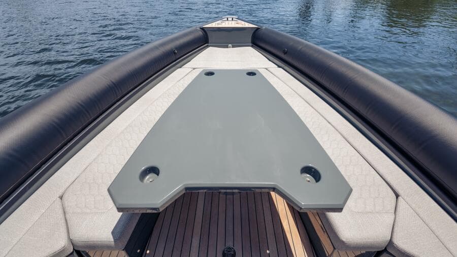2025 Skipper 38 Sunbed