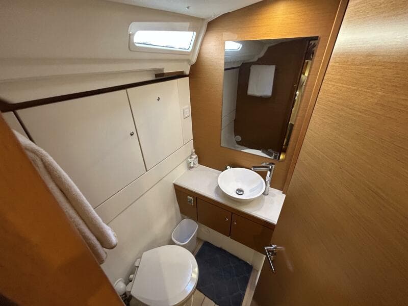 2017 Jeanneau 54