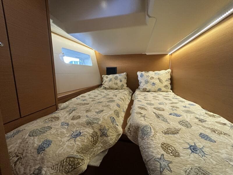 2017 Jeanneau 54