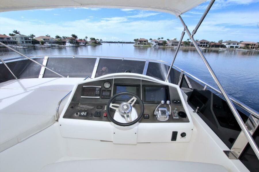2015 Dyna Yachts 60 Pilothouse Motoryacht