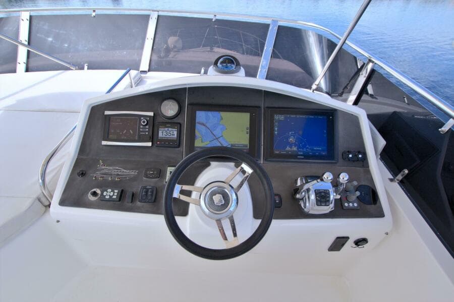 2015 Dyna Yachts 60 Pilothouse Motoryacht