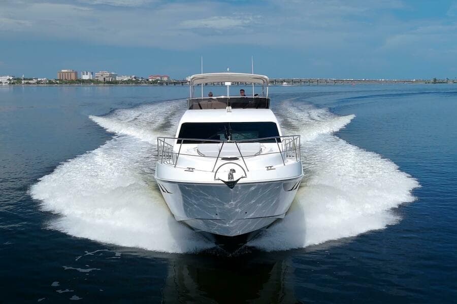 2015 Dyna Yachts 60 Pilothouse Motoryacht