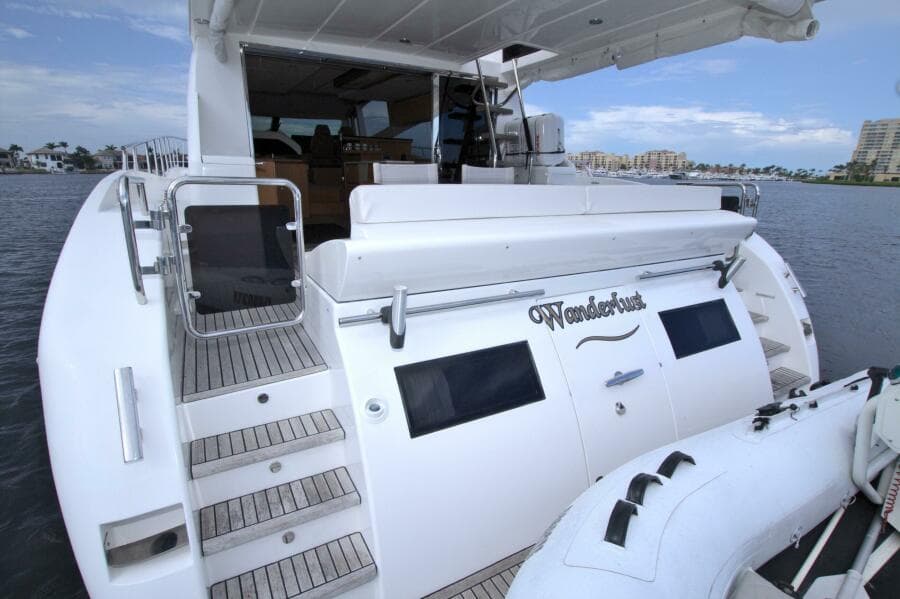 2015 Dyna Yachts 60 Pilothouse Motoryacht