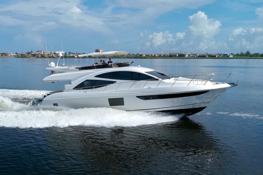 2015 Dyna Yachts 60 Pilothouse Motoryacht