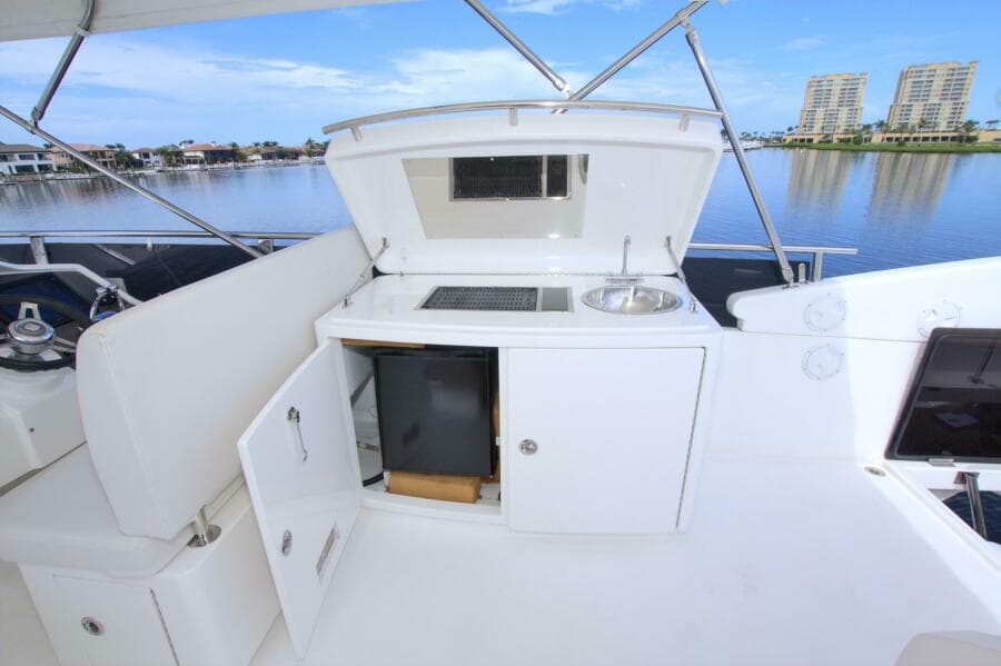 2015 Dyna Yachts 60 Pilothouse Motoryacht