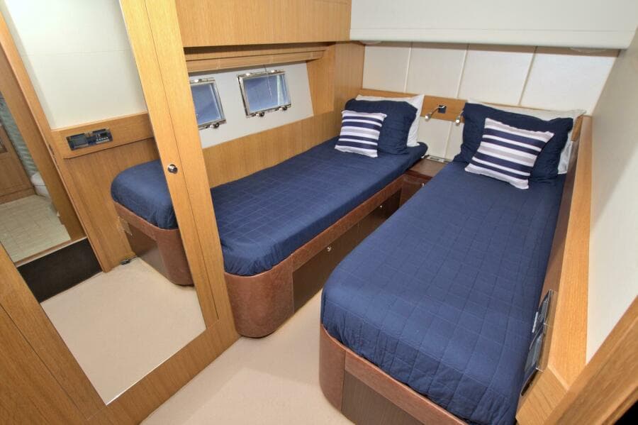 2015 Dyna Yachts 60 Pilothouse Motoryacht