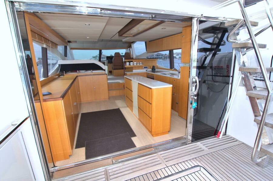 2015 Dyna Yachts 60 Pilothouse Motoryacht