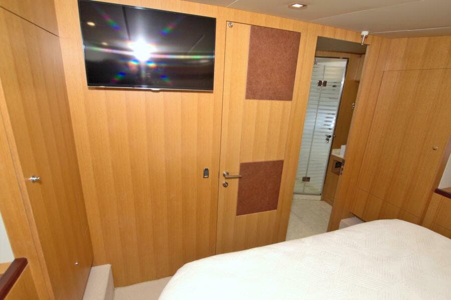 2015 Dyna Yachts 60 Pilothouse Motoryacht