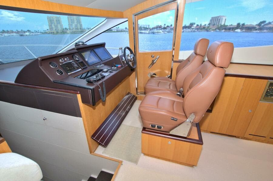 2015 Dyna Yachts 60 Pilothouse Motoryacht